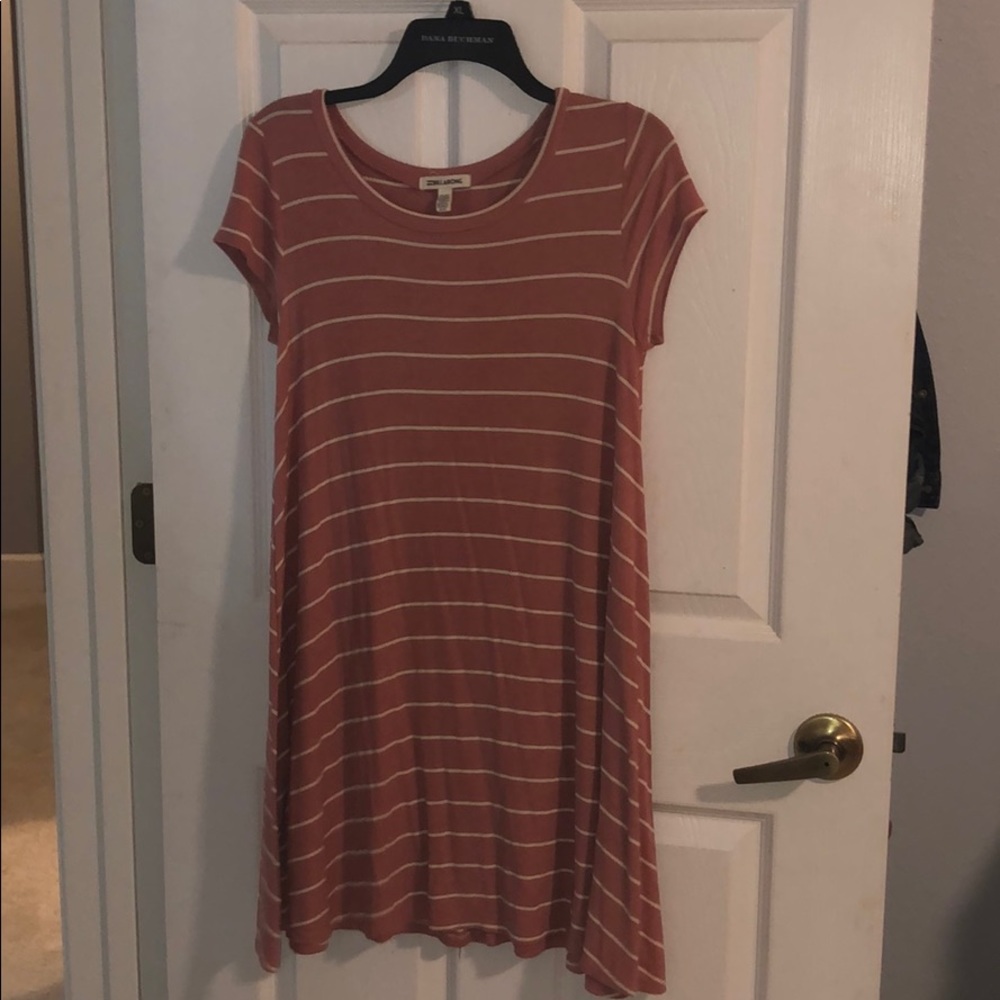 Billabong stripped t-shirt dress